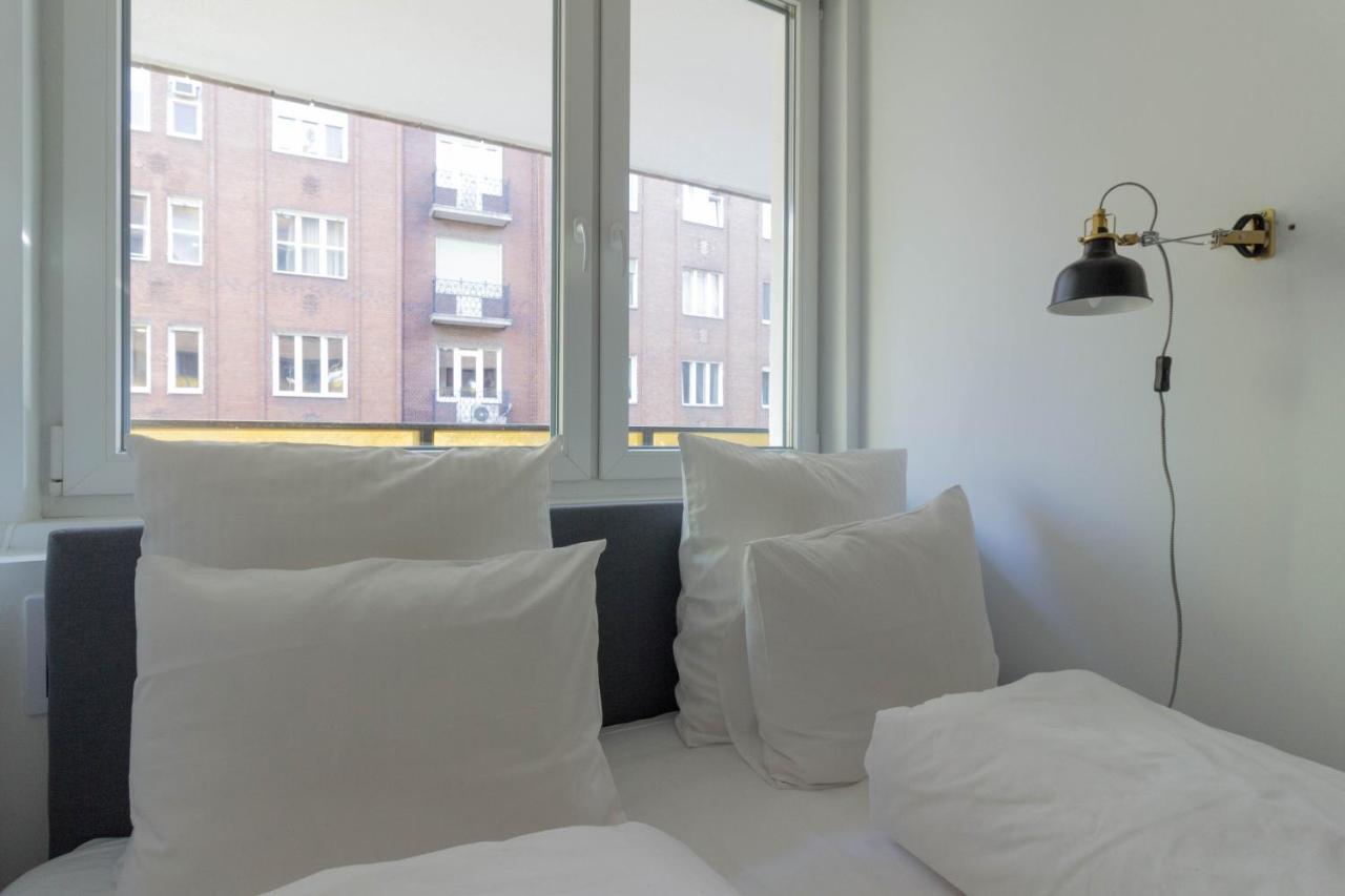 Standard Apartment By Hi5 - Madach Budapest Exterior photo